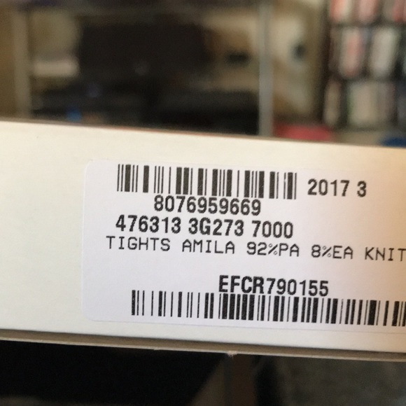 Gucci women $290  tights gold nwt, box size M - Picture 9 of 9